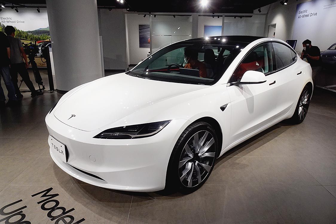テスラジャパン、モデル3の在庫車を期間限定で最大55万円値下げ　補助金活用で399万円から