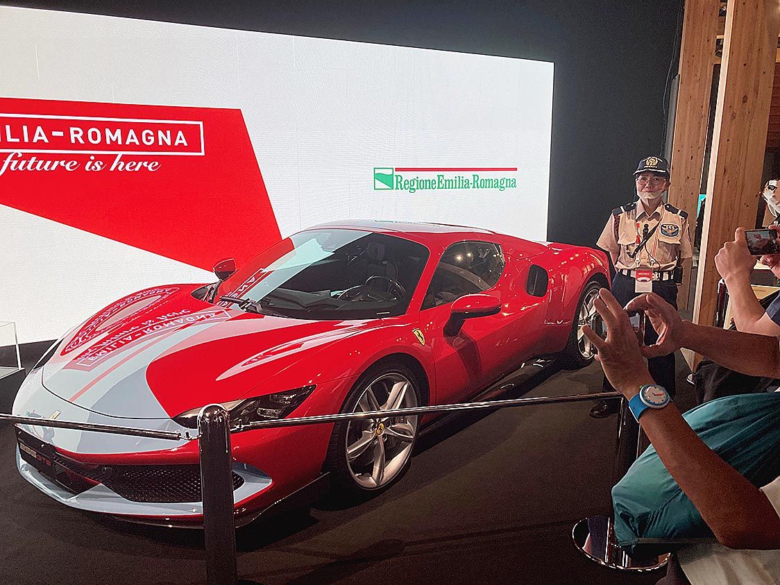 フェラーリ「296 GTS」