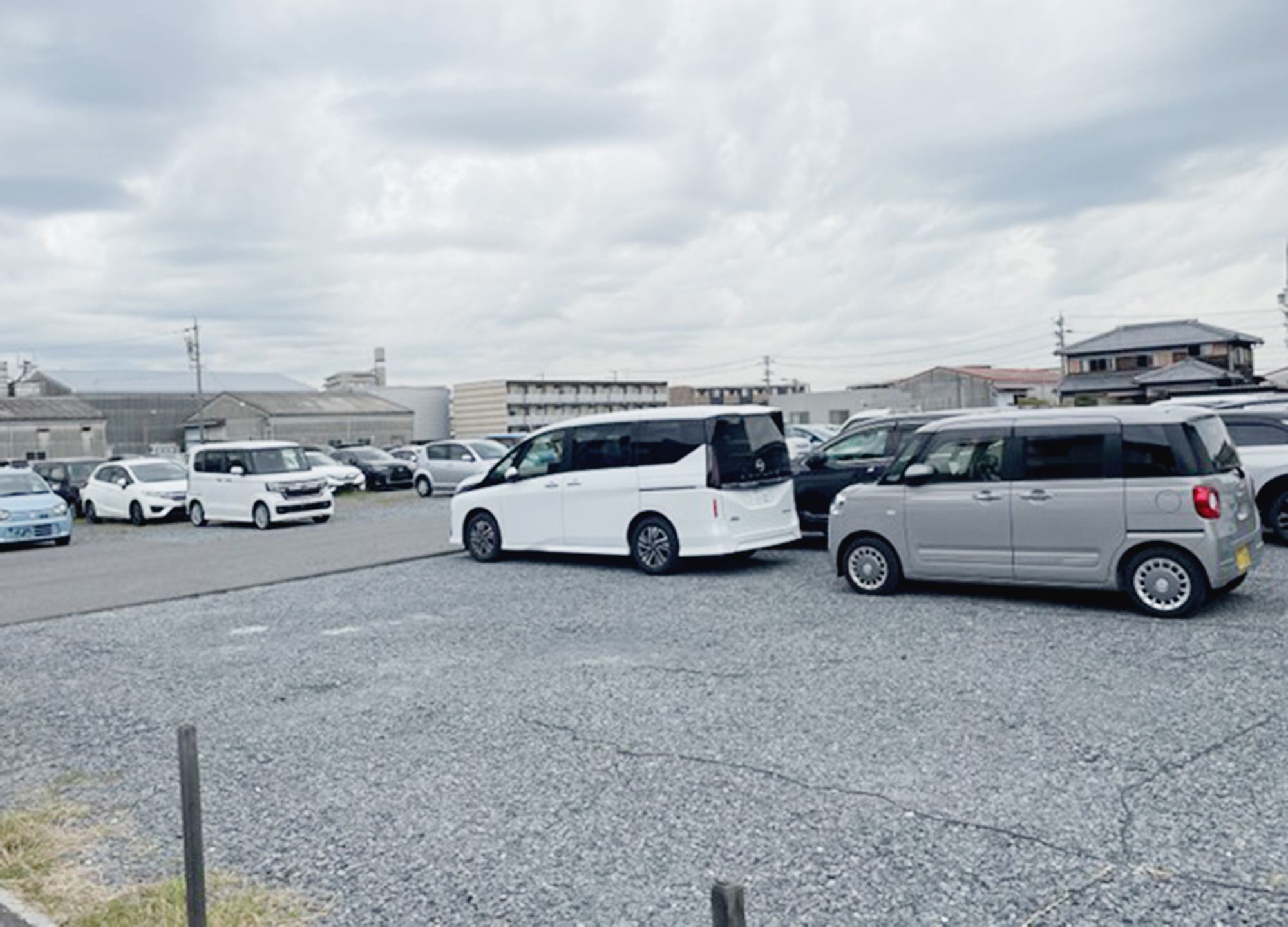 水害被害の車両工夫凝らす損保各社　「引き取り役」を持つ　遠隔で画像調査